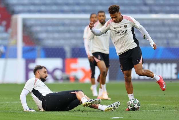 Football, CL Final in Munich, Paris St. Germain, Training