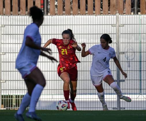 30 05 2025, xhettx, Soccer U 23 Women International Match, Germany USA v l Mara Alber DFB passes Jordan Bugg USA DFL DFB REGULATIONS PROHIBIT ANY USE OF PHOTOGRAPHS as IMAGE SEQUENCES and or QUASI VIDEO