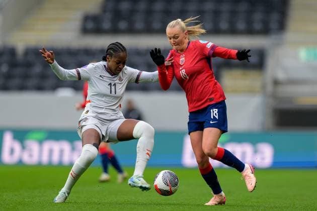 250530 Natasha Anasi of Iceland and Frida Maanum of Norway during the UEFA Women™s Nations League football match between Norway and Iceland on May 30, 2025 in Trondheim Photo Vegard Grott BILDBYRAN kod VG VG0755 bbeng fotboll football soccer fotball nations league landskamp norge norway dam iceland island uefa womens nations league  Copyright: VEGARDxGRoTT BB250530VG065