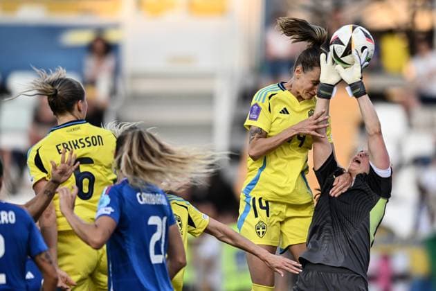 Db Parma 30 05 2025 - Nations League femminile Italia-Svezia foto Daniele Buffa Image nella foto: Laura Giuliani-Nathalie Bjorn 