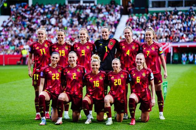 Team photo Germany GER, Germany vs Netherlands, Football, Women, UEFA Nations League, Matchday 5, Season 2024 25, 30 05 2025 GER, Germany vs Netherlands, Football, Women, UEFA Nations League, Matchday 5, Season 2024 25, 30 05 2025 Bremen Copyright: xEibner-Pressefoto MarcelxvonxFehrnx EP_MFN