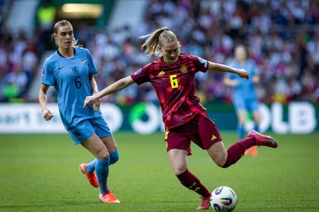 UWNL Germany vs Netherlands 30 05 25 Janina Minge Nr 06, Germany vs Jill Roord Nr 06, Netherlands UWNL Germany vs Netherlands, Weserstadion on 30 05 25 Copyright: xBEAUTIFULxSPORTS MarioxM.xKobergx