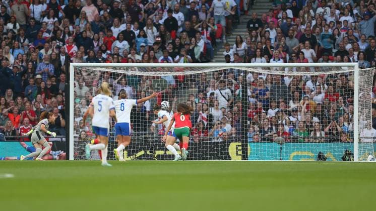 London, England, May 30 2025: Lucy Bronze (2 England) scores England s second goal via a header during the UEFA Womens Nations League game between England and Portugal at Wembley Stadium in London, England. (Jay Patel SPP) Copyright: xJayxPatel SPPx spp-en-JaPa-ENGvPOR_20250530_0012