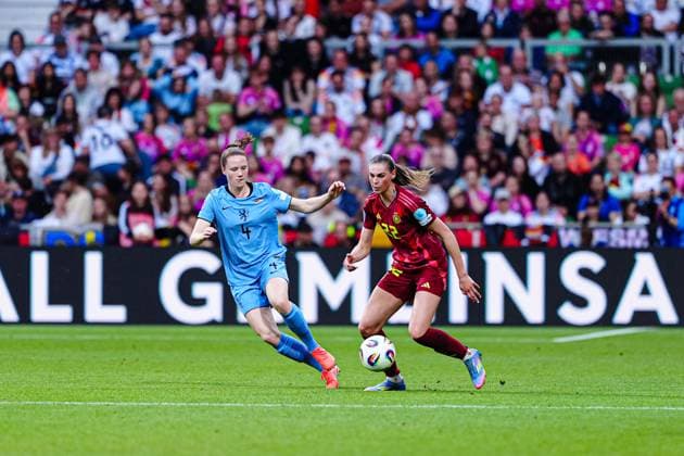 Veerle Buurman Netherlands, 04 , Jule Brand Germany, 22 GER, Germany vs Netherlands, Football, Women, UEFA Nations League, Matchday 5, Season 2024 25, 30 05 2025 GER, Germany vs Netherlands, Football, Women, UEFA Nations League, Matchday 5, Season 2024 25, 30 05 2025 Bremen Copyright: xEibner-Pressefoto MarcelxvonxFehrnx EP_MFN