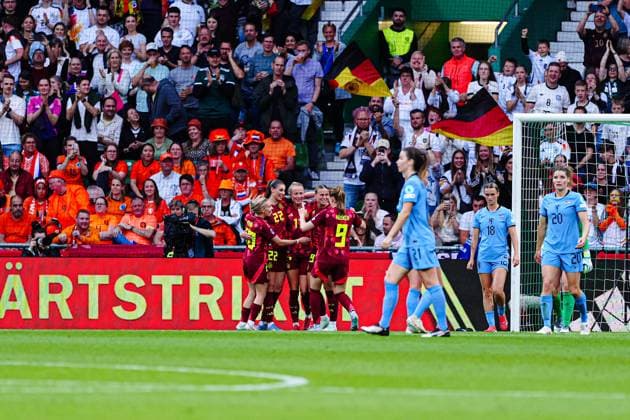 Goal celebration Germany after scoring 2 0 Lea Schueller Germany, 11 GER, Germany vs Netherlands, Football, Women, UEFA Nations League, Matchday 5, Season 2024 25, 30 05 2025 GER, Germany vs Netherlands, Football, Women, UEFA Nations League, Matchday 5, Season 2024 25, 30 05 2025 Bremen Copyright: xEibner-Pressefoto MarcelxvonxFehrnx EP_MFN