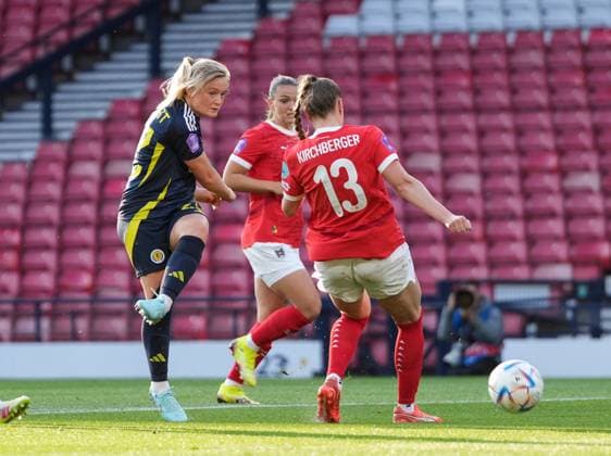 Erin Cuthbert of Scotland Women shoots at goal past Virginia Kirchberger of Austria Women. Scotland Women v Austria Women, UEFA Women s Nations League - League A - Group 1, Football, Hampden Park, Glasgow, Scotland, UK - 30 May 2025 EDITORIAL USE ONLY No use with unauthorised audio, video, data, fixture lists, club league logos or live services. Online in-match use limited to 120 images, no video emulation. No use in betting, games or single club league player publications. Copyright: xStuartxWallace Shutterstockx 15330905k