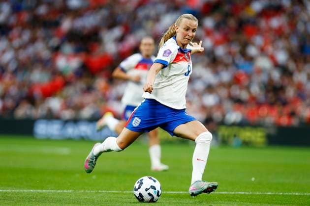 England V Portugal, Wembley UK - 30 May 2025 Goal celebrations for Aggie Beever-Jones of England during the UEFA Women™s Nations League Match between England and Portugal at Wembley on 30 May 2025 in London, England (Photo by Steve Taylor PPAUK) London Wembley London England Copyright: xStevexTaylor PPAUKx PPA-192116