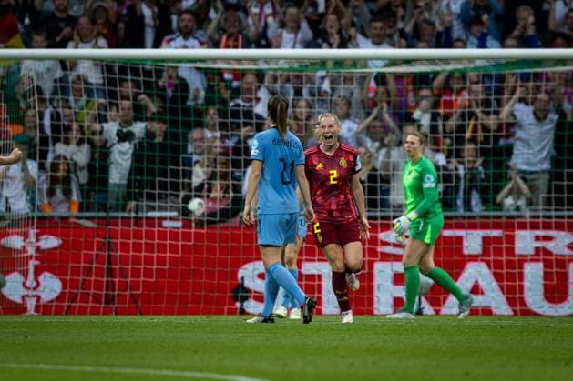 UWNL Germany vs. the Netherlands 30 05 25 Sarai Linder No. 02, Germany celebrates after scoring to make it 3 0 UWNL Germany vs. the Netherlands, Weserstadion on 30 05 25 Copyright: xBEAUTIFULxSPORTS MarioxM.xKobergx