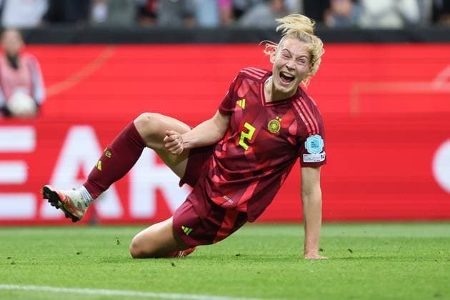 UEFA Womens Nations League Germany Netherlands on 30 05 2025 at Weserstadion in Bremen Cheering, goal celebration, goal scorer, goal scorer, goal scorer, goal scorer Sarai Linder Germany 2 cheers after the goal for 3 to 0 MH