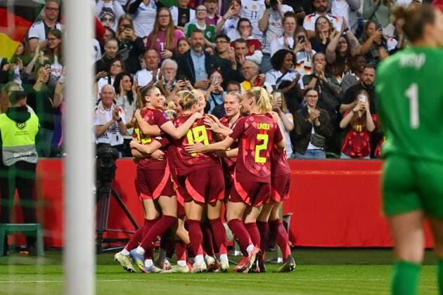 cheer, celebrate, happy, cheer, Goal Celebration Germany 4 0, 30 05 2025, Bremen Germany , Football, UEFA Womens Nation League Germany Netherlands xmkx