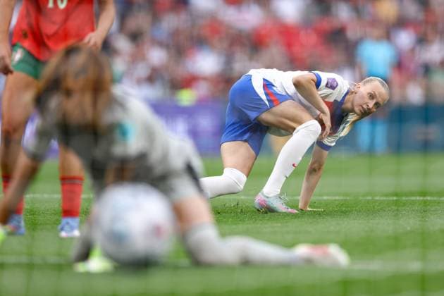 UEFA Women s Nations League 30. Mai 2025, London UEFA Women s Nations League England gegen Portugal Agnes Beever Jones aus England erzielt ihr erstes Tor Foto Jacques Feeney Abseits London UK  Copyright: xJacquesxFeeneyx xOffsidexOffside