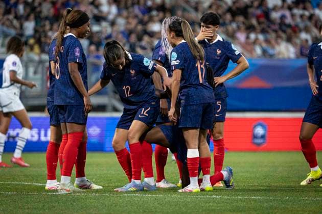 FOOTBALL: UEFA Women™s Nations League 2025 France vs Suisse 30 May 2025 - Stade Marcel Picot, Nancy. France joie des joueurs de France apres le but de Clara Mateo of France 12  Copyright: xelyxandroxcegarrax