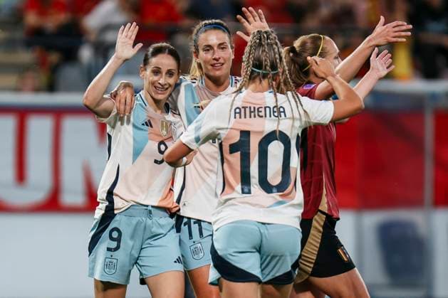 Womens Nations League Belgium Spain Lions, The King Power At Den Dreef Stadium on 30 05 2025 Esther Gonzalez Spain, 9 and Alexia Putellas Spain, 11 cheer to 0 2 by Esther Gonzalez Spain, 9 Womens Nations League Belgium Spain Lions, The King Power At Den Dreef Stadium on 30 05 2025 Copyright: xBEAUTIFULxSPORTS Freisenx