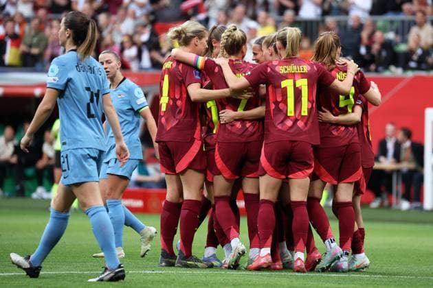 Bremen, Weserstadion, 30 05 25, GER, Women, UEFA WOMENS NATIONS LEAGUE 2024 2025, Germany Netherlands Picture Linda DALLMANN Germany cheers after her goal for 1 0 UEFA regulations prohibit any use of photographs as image sequences and or quasi video Bremen Germany