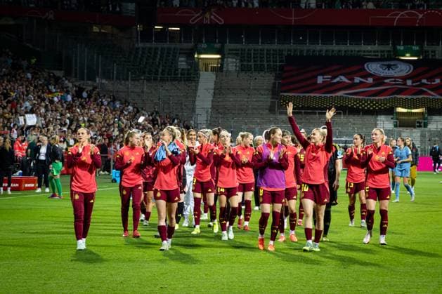 UWNL Germany vs Netherlands 30 05 25 Cheering after victory Team Germany UWNL Germany vs Netherlands, Weserstadion on 30 05 25 Copyright: xBEAUTIFULxSPORTS MarioxM.xKobergx