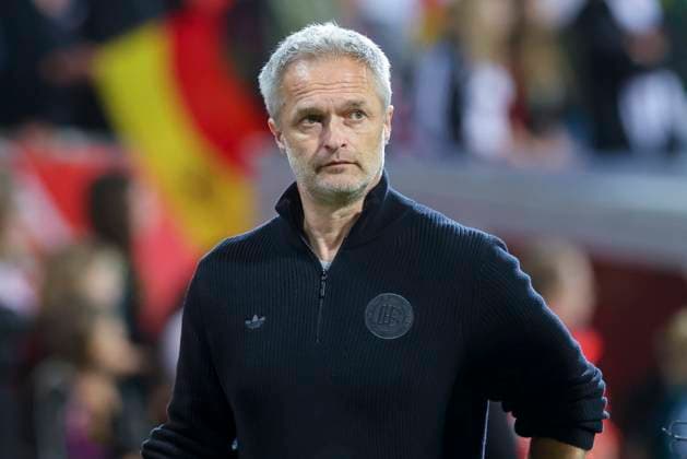 National coach Christian Wueck Germany looks on, UEFA Women s Nations League 2024 25 Grp A1 MD5, Germany and Netherlands, Weserstadion on May 30, 2025 in Bremen, Germany Photo by Marco Steinbrenner DeFodi Images National coach Christian Wueck Germany looks on, UEFA Women s Nations League 2024 25 Grp A1 MD5, Germany and Netherlands, Weserstadion, May 30, 2025 in Bremen, Germany Photo by Marco Steinbrenner DeFodi Images