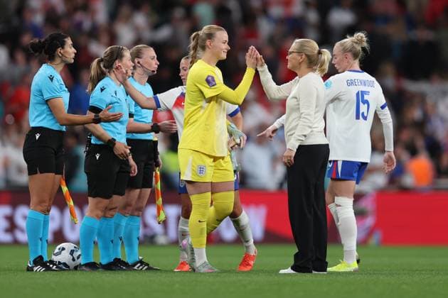 London, England, 30th May 2025. Hannah Hampton of the England national team, Nationalteam and Sarina Wiegman, Head Coach of the England national team high five after the England Women vs Portugal Women UEFA Women s Nations League match at Wembley Stadium, London. Picture credit should read: Paul Terry Sportimage EDITORIAL USE ONLY. No use with unauthorised audio, video, data, fixture lists, club league logos or live services. Online in-match use limited to 120 images, no video emulation. No use in betting, games or single club league player publications. SPI_035_PT_England_W_Portugal_W SPI-3968-0035