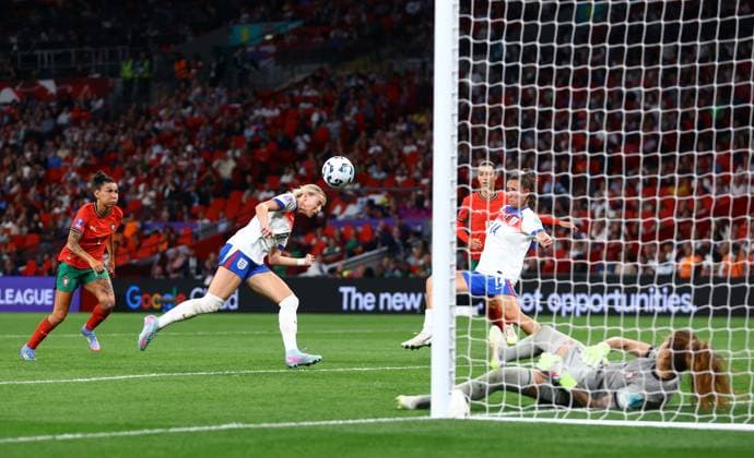 Chloe Kelly of England Women heads over from close range England Women v Portugal Women, UEFA Women s Nations League - League A - Group 3, Football, Wembley Stadium, London, UK - 30 May 2025 EDITORIAL USE ONLY No use with unauthorised audio, video, data, fixture lists, club league logos or live services. Online in-match use limited to 120 images, no video emulation. No use in betting, games or single club league player publications.  Copyright: xKieranxMcManus Shutterstockx 15330900bx