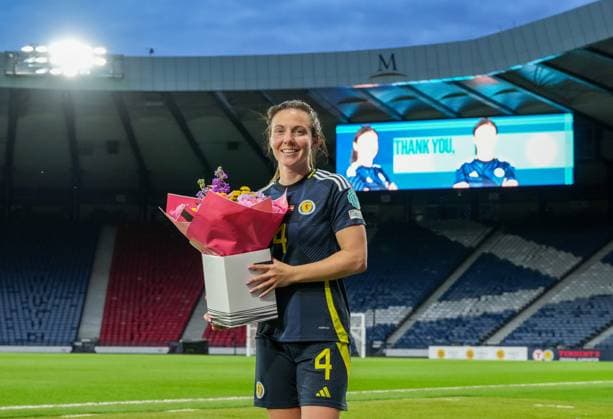 Rachel Corsie of Scotland Women poses with flowers at full-time. Corsie recently announced her intention to retire and the Austria game was her last. Scotland Women v Austria Women, UEFA Women s Nations League - League A - Group 1, Football, Hampden Park, Glasgow, Scotland, UK - 30 May 2025 EDITORIAL USE ONLY No use with unauthorised audio, video, data, fixture lists, club league logos or live services. Online in-match use limited to 120 images, no video emulation. No use in betting, games or single club league player publications. Copyright: xStuartxWallace Shutterstockx 15330905al