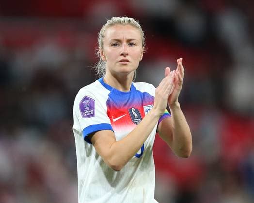 London, England, May 30 2025: Leah Williamson (5 England) applauds supporters at full time in the UEFA Womens Nations League game between England and Portugal at Wembley Stadium in London, England. (Jay Patel SPP) Copyright: xJayxPatel SPPx spp-en-JaPa-ENGvPOR_20250530_0612