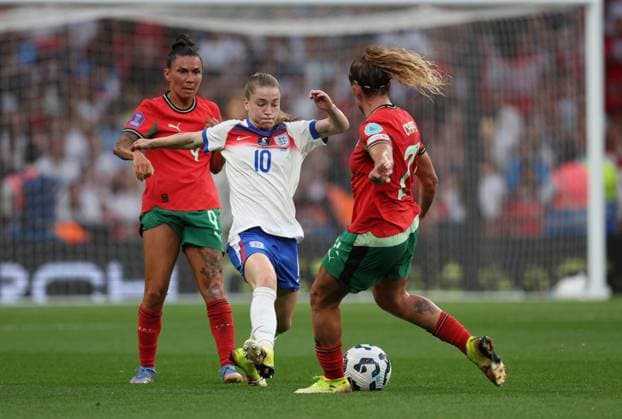 England v Portugal - UEFA Women s Nations League 2024 25 Grp A3 MD5 Ana Borges of Portugal, Jessica Park of England and Ana Capeta of Portugal challenge during the UEFA Women s Nations League 2024 25 Grp A3 MD5 match between England and Portugal at Wembley Stadium on May 30, 2025 in London, England. London Wembley Stadium England United Kingdom Copyright: xNealxSimpson Sportsphoto APLx 14127844