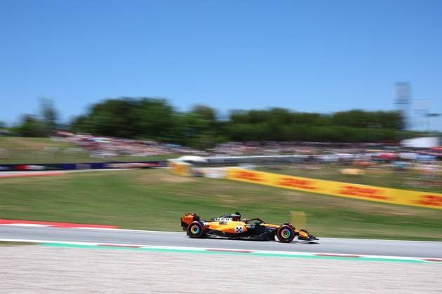 MOTORI - Formula 1 - Aramco Gran Premio de Espana 2025 - Practice 1 & 2 81 Oscar Piastri, (AUS) McLaren Mercedes MCL39, during the Spanish GP, Barcelona 29 May-1 June 2025, Montemelo Formula 1 World Championship, WM, Weltmeisterschaft 2025. Spain Spain  Copyright: xIPAxSport ABACAx