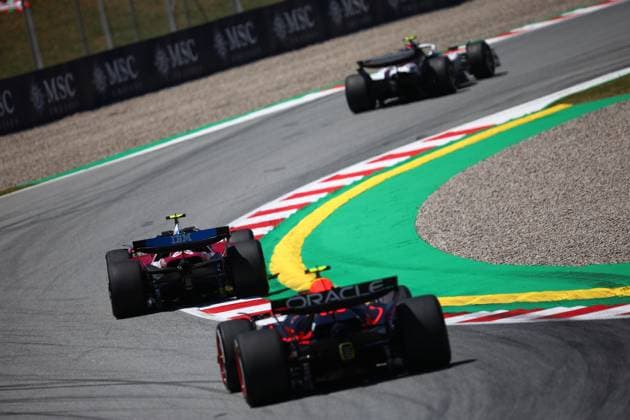 MOTORI - Formula 1 - Aramco Gran Premio de Espana 2025 - Practice 1 & 2 44 Lewis Hamilton, (GRB) Scuderia Ferrari SF25, during the Spanish GP, Barcelona 29 May-1 June 2025, Montemelo Formula 1 World Championship, WM, Weltmeisterschaft 2025. Spain Spain  Copyright: xIPAxSport ABACAx