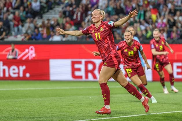 UEFA Womens Nations League Germany Netherlands on 30 05 2025 at the Weserstadion in Bremen Cheering, goal celebration, goal scorer, goal scorer, goal scorer, goal scorer Lea Schüller Schueller Schuller Germany 11 cheers after the goal to 4 to 0 MH