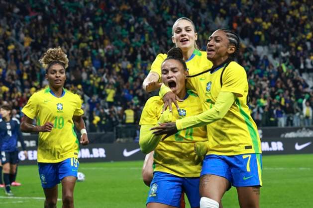 Sport Themen der Woche KW22 Sport Bilder des Tages Friendly match between Brazil and Japan in Sao Paulo Sao Paulo (SP), 05 30 2025 friendly teams Brazil Japan Dudinha from Brazil scores her second goal and celebrates in a match between the Brazilian women s team and Japan, at the Neo Quimica Arena, Sao Paulo-SP, this Friday, May 30, 2025. (Foto: Leco Viana Thenews2 imago images) SPO  Copyright: xLecoxVianax