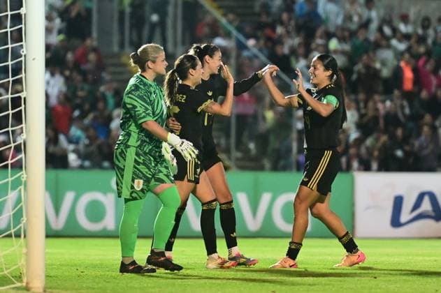 MEXICO VS URUGUAY INTERNATIONAL FRIENDLY MEXICO VS URUGUAY INTERNATIONAL FRIENDLY 30052025 PUEBLA, MEXICO Action photo of Carolina Quintero Jaramillo of the Mexico female National Soccer Team C , congratulated by teammates after scoring a goal during inter-national friendly game against Uruguay, held at the Olympic Stadium of the BUAP at Puebla Mexico drew 2 2 Action photo of Caroliba Jaramillo of the Mexico female National Soccer Team C , congratulated by teammates after scoring a goal during international friendly game against Uruguay, held at the Olympic Stadium of the BUAP at Puebla Mexico Photo by IMAGENSHOP AGENCIA FOTOGRAFICA PUEBLA PUEBLA MEXICO Copyright: xIMAGENSHOPxAGENCIAxFOTOGRAFICAx