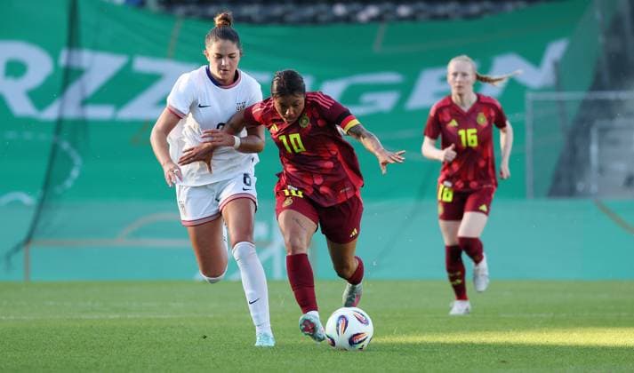 Aspach , Soccer U23 female international match Germany vs. USA , from left Riley Jackson USA Gia Corley D