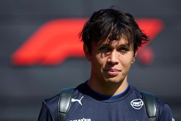 F1 Grand Prix of Spain - Qualifying Alexander Albon of Thailand and Williams arrive in the Paddock prior to final practice ahead of the F1 Grand Prix of Spain at Circuit de Barcelona-Catalunya on May 31, 2025, in Barcelona, Spain. Barcelona Circuit de Barcelona-Catalunya Catalunya Spain RL_F1GPESP2025_000431 Copyright: xRicardoxLarreinax