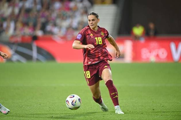 Giovanna HOFFMANN GER action, single action, UEFA Womens Nations League, matchday 5, womens international football match, Germany GER Netherlands NED 4 0 on 30 05 2025 in Bremen Germany Â