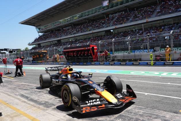 31 05 2025, Circuit de Catalunya, Barcelona, Formula 1 Aramco Spanish Grand Prix 2025 , pictured Max Verstappen NLD , Oracle Red Bull Racing Photo by Hasan Bratic DeFodi Images