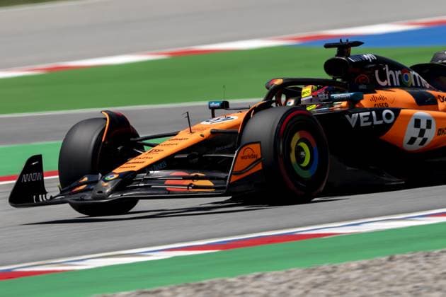 BARCELONA - Oscar Piastri (McLaren) in action at the Circuit de Barcelona-Catalunya during the third free practice session ahead of the Spanish Grand Prix. ANP SANDER KING xVIxANPxSportx xxANPxIVx 529059237 originalFilename: 529059237.jpg
