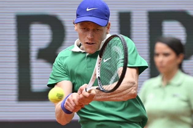 2025 Roland-Garros - Day 7 PARIS, FRANCE - MAY 31: Italy s Jannik Sinner in action against Czech Republic s Jiri Lehecka on day 7 of the French Open tennis tournament on Court Suzanne Lenglen at the Roland-Garros Complex in Paris on May 31, 2025. Burak Akbulut Anadolu Paris France. Editorial use only. Please get in touch for any other usage.  Copyright: x2025xAnadoluxBurakxAkbulutx