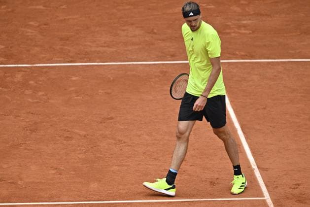 2025 Roland-Garros - Day 7 PARIS, FRANCE - MAY 31: Alexander Zverev of Germany in action against Flavio Cobolli (not seen) of Italy on day 7 of the French Open tennis tournament at Court Philippe-Chatrier in Paris on May 31, 2025. Burak Akbulut Anadolu Paris France. Editorial use only. Please get in touch for any other usage.  Copyright: x2025xAnadoluxBurakxAkbulutx