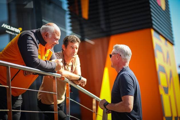Rob Marshall, chief technical officer at McLaren Mercedes, talk with Mark WEbber and David Counthard during the Spanish GP, Barcelona 29 May-1 June 2025, Montemelo Formula 1 World Championship, WM, Weltmeisterschaft 2025.  Copyright: xFedericoxBasile IPAxSportx xipa-agency.netx xx IPA_58449163 IPA_Agency_IPA58449163