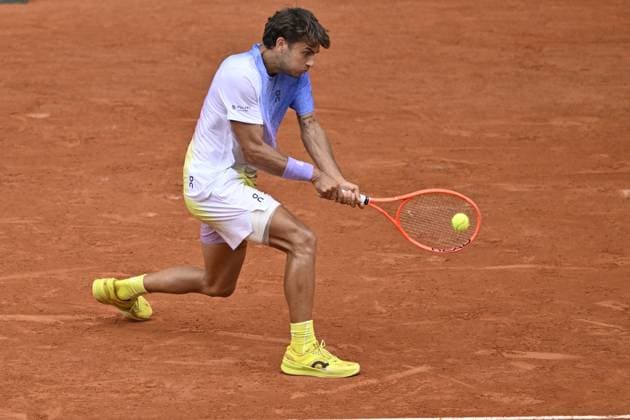 2025 Roland-Garros - Day 7 PARIS, FRANCE - MAY 31: Alexander Zverev (not seen) of Germany in action against Flavio Cobolli of Italy on day 7 of the French Open tennis tournament at the Philippe-Chatrier Court in Paris on May 31, 2025. Burak Akbulut Anadolu Paris France. Editorial use only. Please get in touch for any other usage.  Copyright: x2025xAnadoluxBurakxAkbulutx