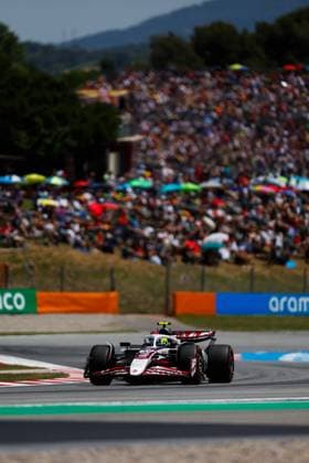 F1 - SPANISH GRAND PRIX 2025 87 BEARMAN Ollie Oliver (gbr), Haas F1 Team VF-25 Ferrari, action during the Formula 1 Aramco Gran Premio de Espana 2025, Spanish Grand Prix 2025, 9th round of the 2025 FIA Formula One World Championship, WM, Weltmeisterschaft from May 30 to June 1, 2025 on the Circuit de Barcelona-Catalunya, in Montmelo, Spain - MontmeloSpain  Copyright: xJavierxJimenezx
