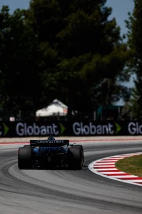 F1 - SPANISH GRAND PRIX 2025 12 KIMI ANTONELLI Andrea (ita), Mercedes AMG F1 Team W16, action during the Formula 1 Aramco Gran Premio de Espana 2025, Spanish Grand Prix 2025, 9th round of the 2025 FIA Formula One World Championship, WM, Weltmeisterschaft from May 30 to June 1, 2025 on the Circuit de Barcelona-Catalunya, in Montmelo, Spain - MontmeloSpain  Copyright: xJavierxJimenezx