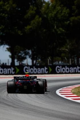 F1 - SPANISH GRAND PRIX 2025 22 TSUNODA Yuki (jap), Red Bull Racing RB21, action during the Formula 1 Aramco Gran Premio de Espana 2025, Spanish Grand Prix 2025, 9th round of the 2025 FIA Formula One World Championship, WM, Weltmeisterschaft from May 30 to June 1, 2025 on the Circuit de Barcelona-Catalunya, in Montmelo, Spain - MontmeloSpain  Copyright: xJavierxJimenezx