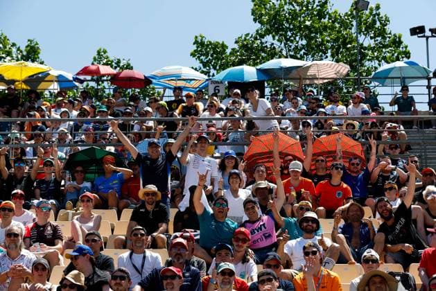 F1 - SPANISH GRAND PRIX 2025 spectators, fans illustration during the Formula 1 Aramco Gran Premio de Espana 2025, Spanish Grand Prix 2025, 9th round of the 2025 FIA Formula One World Championship, WM, Weltmeisterschaft from May 30 to June 1, 2025 on the Circuit de Barcelona-Catalunya, in Montmelo, Spain - MontmeloSpain  Copyright: xJavierxJimenezx