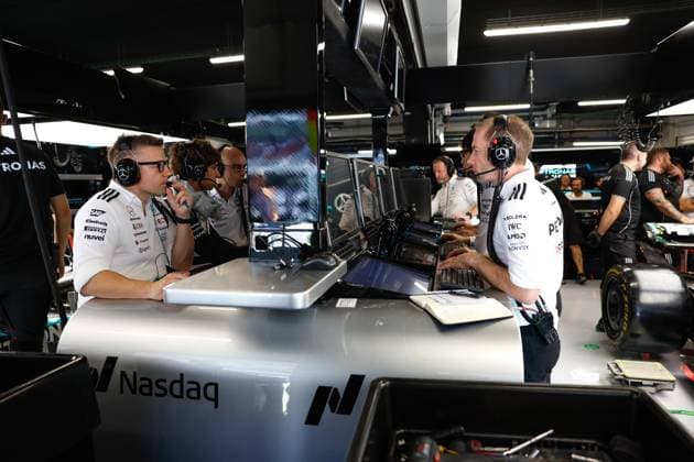 Peter Bonnington GBR, Mercedes AMG Petronas F1 Team , Marcus Dudley Mercedes AMG Petronas F1 Team , F1 Grand Prix of Spain at Circuit de Barcelona Catalunya on May 31, 2025 in Barcelona, Spain Photo by HOCH ZWEI Barcelona Spain