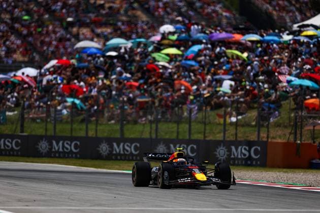 F1 - SPANISH GRAND PRIX 2025 22 TSUNODA Yuki (jap), Red Bull Racing RB21, action during the Formula 1 Aramco Gran Premio de Espana 2025, Spanish Grand Prix 2025, 9th round of the 2025 FIA Formula One World Championship, WM, Weltmeisterschaft from May 30 to June 1, 2025 on the Circuit de Barcelona-Catalunya, in Montmelo, Spain - MontmeloSpain  Copyright: xFLORENTxGOODENx