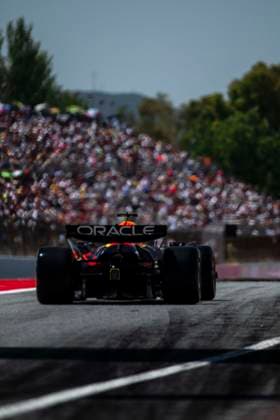 F1 - SPANISH GRAND PRIX 2025 01 VERSTAPPEN Max (nld), Red Bull Racing RB21, action during the Formula 1 Aramco Gran Premio de Espana 2025, Spanish Grand Prix 2025, 9th round of the 2025 FIA Formula One World Championship, WM, Weltmeisterschaft from May 30 to June 1, 2025 on the Circuit de Barcelona-Catalunya, in Montmelo, Spain - MontmeloSpain  Copyright: xCharlyxLopezx