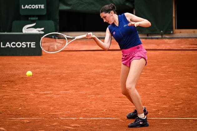 May 31, 2025, Paris, France, France: Elsa JACQUEMOT of France during the seventh day of Roland-Garros 2025, French Open 2025, Grand Slam tennis tournament at Roland-Garros Stadium on May 31, 2025 in Paris, France. Paris France - ZUMAm308 20250531_zsp_m308_020 Copyright: xMatthieuxMirvillex