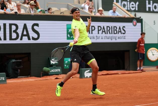 ROLAND GARROS 2025 Thierry Larret MAXPPP - PARIS (75) 31 05 2025 Thierry Larret Maxppp. Tennis. Roland Garros 2025. Internationaux de France de tennis. Stade Roland Garros, Paris (75).Le 31 mai 2025. Court Philippe Chatrier : Alexander ZVEREV (GER) vs Flavio COBOLLI ( ITA) PARIS (75) STADE ROLAND GARROS PARIS ILE DE FRANCE FRANCE  Copyright: xMAXPPPxThierryxLarretx TLR202505317471 TLR202505317471