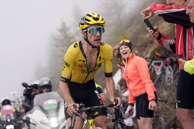 Yates Simon Philip of Team Visma Lease A Bike leads the race during the stage 20 of the Giro d™Italia from Verres to Sestriere (Via Lattea), Italy - Saturday, May 31, 2025. - cycling.  Copyright: xFabioxFerrari LaPressex