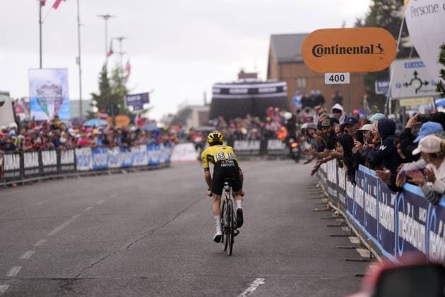 Yates Simon Philip of Team Visma Lease A Bike during the stage 20 of the Giro d™Italia from Verres to Sestriere (Via Lattea), Italy - Saturday, May 31, 2025. - cycling.  Copyright: xFabioxFerrari LaPressex